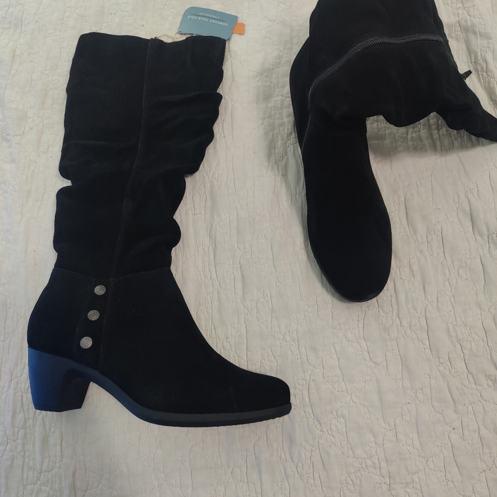Cliffs by White Mountain Boots